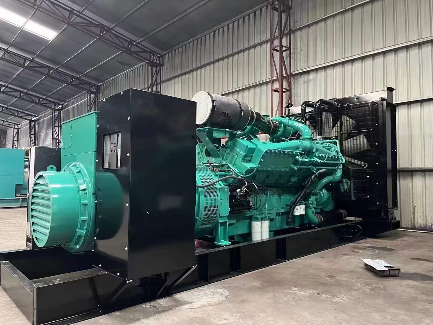 田东如何降低 800kW 柴油发电机输出电流的波动?