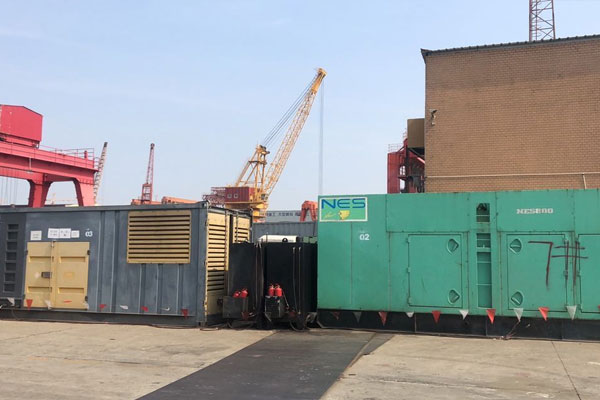 田东发电机出租空气滤清器的清洁频率是多少？
